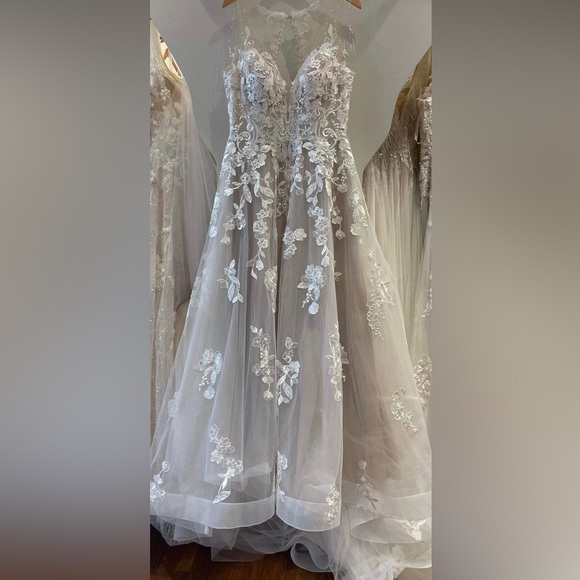 Mori Lee Bernadette 2306 Tulle A-line Ivory Wedding Dress - Picture 1 of 8